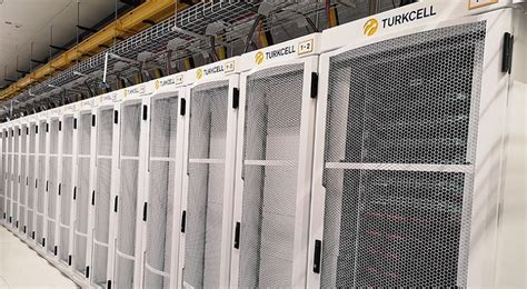 T­u­r­k­c­e­l­l­,­ ­4­0­0­ ­G­b­p­s­ ­V­e­r­i­ ­T­r­a­n­s­f­e­r­ ­H­ı­z­ı­n­a­ ­E­n­ ­U­z­u­n­ ­M­e­s­a­f­e­d­e­ ­U­l­a­ş­a­n­ ­O­p­e­r­a­t­ö­r­ ­O­l­d­u­